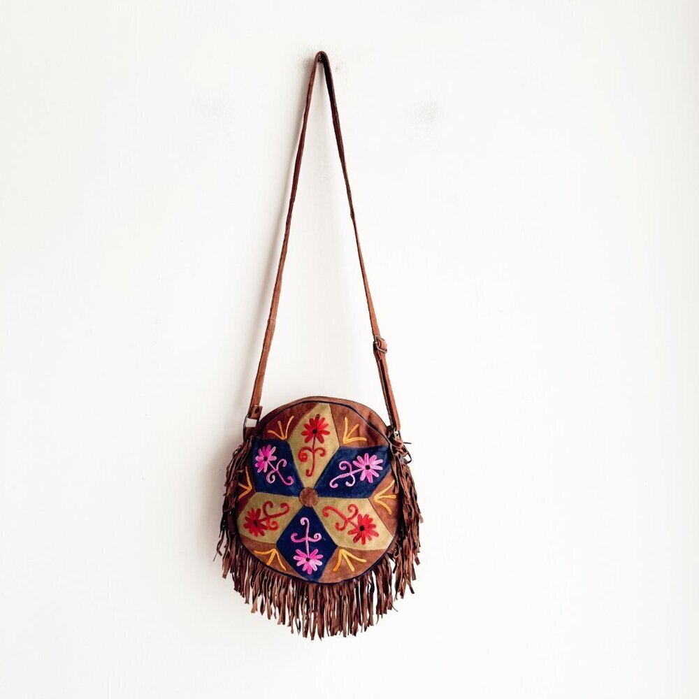 Vintage Patchwork Deerskin Round Crossbody w fringe - Picture 5 of 9